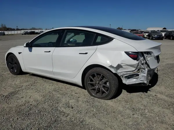 5YJ3E1EAXPF447422 2023 TESLA MODEL 3 - Image 2