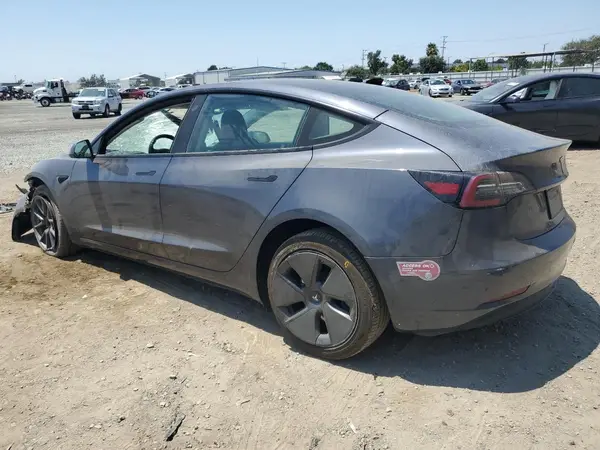 5YJ3E1EAXPF448053 2023 TESLA MODEL 3 - Image 2