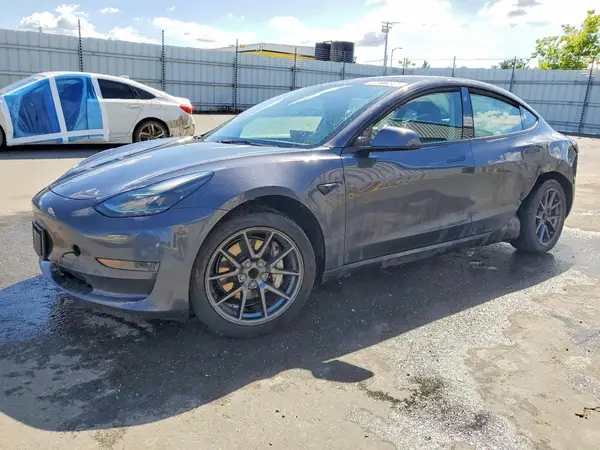 5YJ3E1EAXPF449073 2023 TESLA MODEL 3 - Image 1