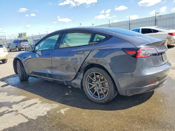 5YJ3E1EAXPF449073 2023 TESLA MODEL 3 - Image 2
