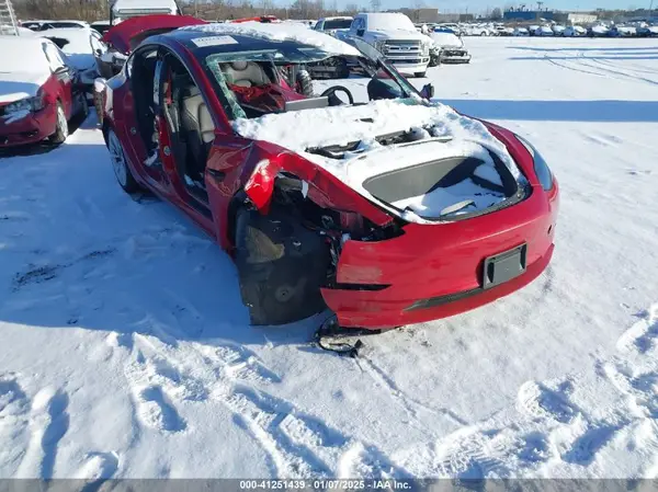 5YJ3E1EAXPF449218 2023 TESLA MODEL 3 - Image 1