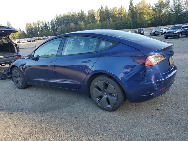 5YJ3E1EAXPF450563 2023 TESLA MODEL 3 - Image 2