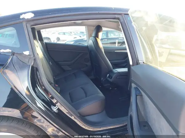 5YJ3E1EAXPF451177 2023 TESLA MODEL 3 - Image 8