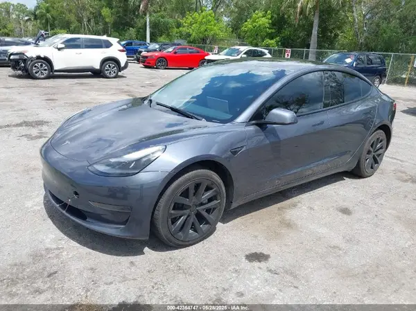 5YJ3E1EAXPF453060 2023 TESLA MODEL 3 - Image 2