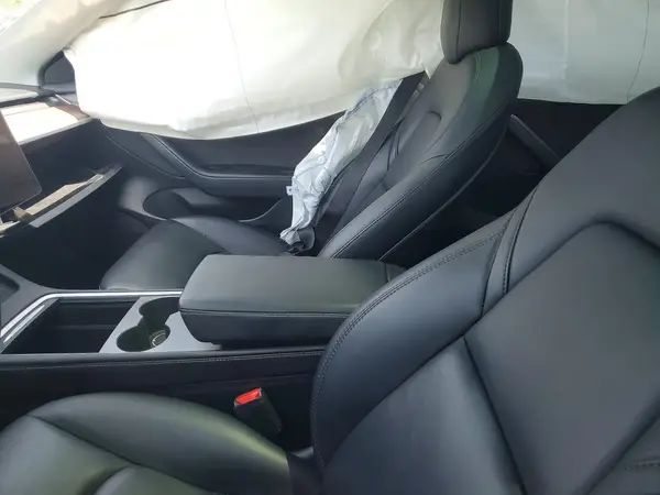 5YJ3E1EAXPF453253 2023 TESLA MODEL 3 - Image 8