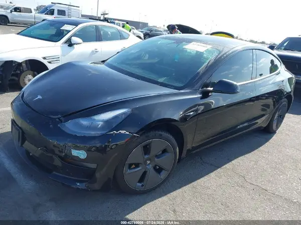 5YJ3E1EAXPF453575 2023 TESLA MODEL 3 - Image 2