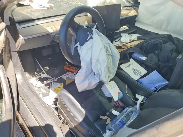 5YJ3E1EAXPF454712 2023 TESLA MODEL 3 - Image 8