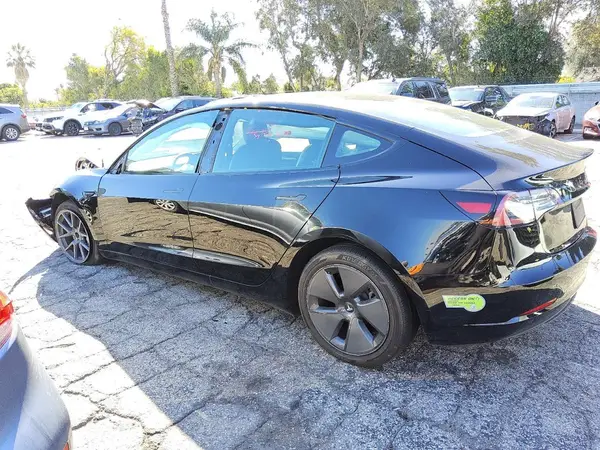 5YJ3E1EAXPF455813 2023 TESLA MODEL 3 - Image 2