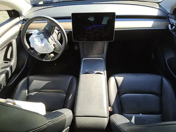 5YJ3E1EAXPF455813 2023 TESLA MODEL 3 - Image 8