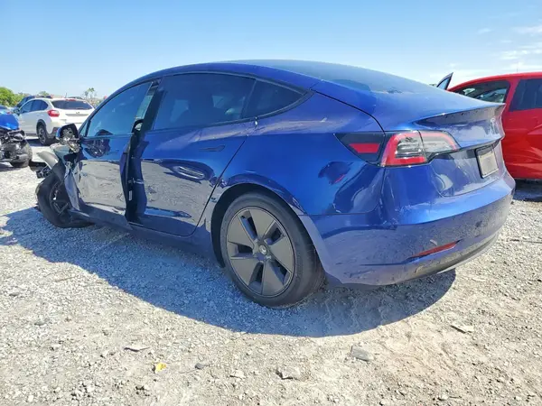 5YJ3E1EAXPF455939 2023 TESLA MODEL 3 - Image 2