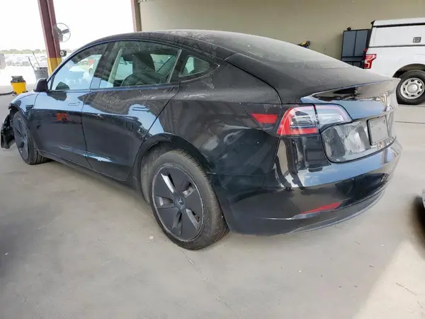 5YJ3E1EAXPF458307 2023 TESLA MODEL 3 - Image 2