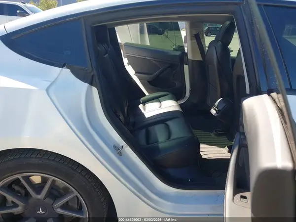 5YJ3E1EAXPF458517 2023 TESLA MODEL 3 - Image 8
