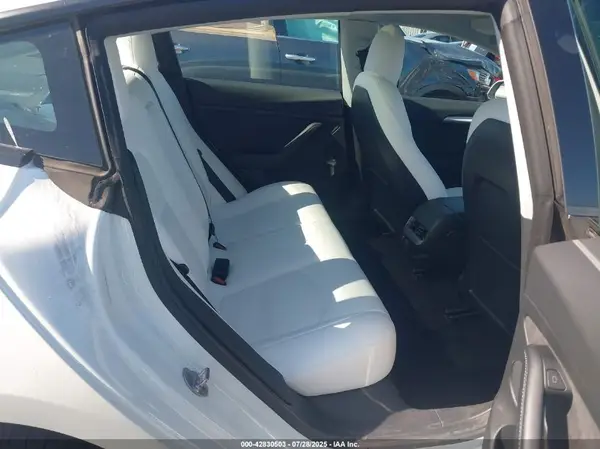 5YJ3E1EAXPF461417 2023 TESLA MODEL 3 - Image 8