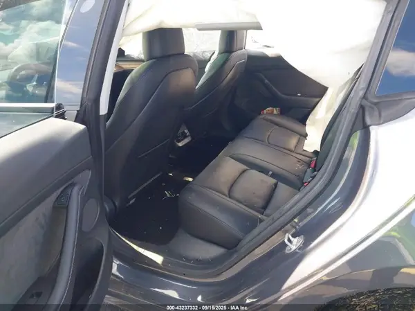 5YJ3E1EAXPF462938 2023 TESLA MODEL 3 - Image 8