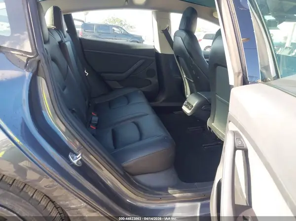 5YJ3E1EAXPF467461 2023 TESLA MODEL 3 - Image 8