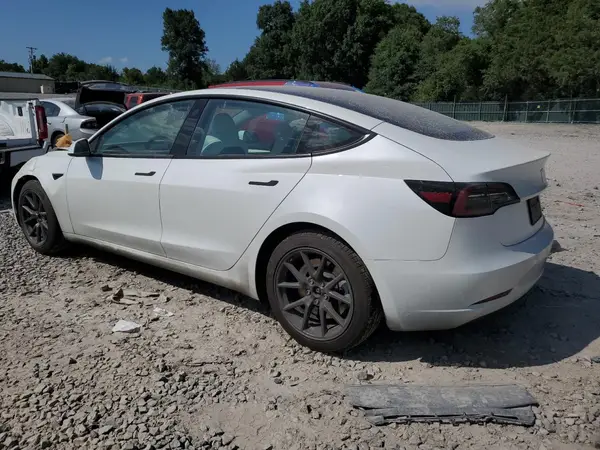5YJ3E1EAXPF471946 2023 TESLA MODEL 3 - Image 2