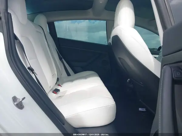 5YJ3E1EAXPF472448 2023 TESLA MODEL 3 - Image 8