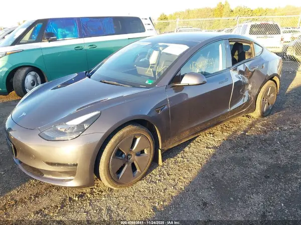 5YJ3E1EAXPF473910 2023 TESLA MODEL 3 - Image 2