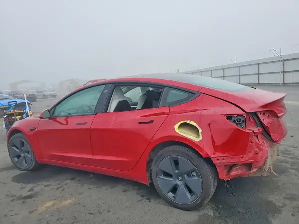5YJ3E1EAXPF477374 2023 TESLA MODEL 3 - Image 2