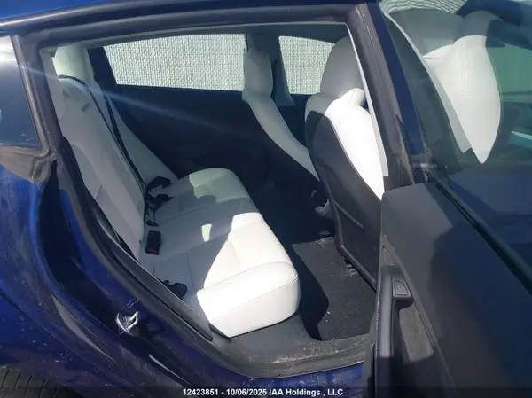 5YJ3E1EAXPF482008 2023 TESLA MODEL 3 - Image 8