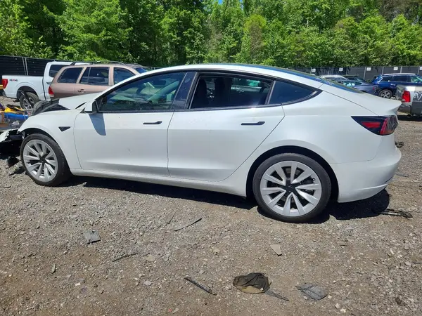 5YJ3E1EAXPF485720 2023 TESLA MODEL 3 - Image 2