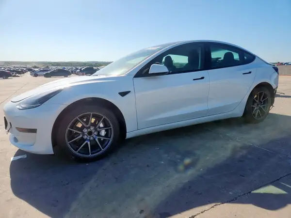 5YJ3E1EAXPF488052 2023 TESLA MODEL 3 - Image 1