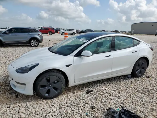 5YJ3E1EAXPF489086 2023 TESLA MODEL 3 - Image 1