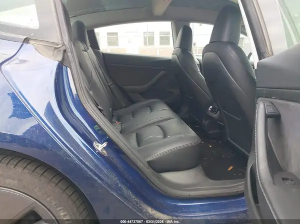 5YJ3E1EAXPF489623 2023 TESLA MODEL 3 - Image 8