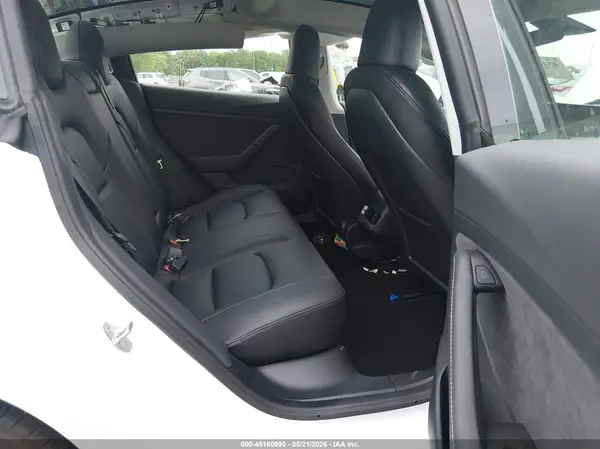 5YJ3E1EAXPF493459 2023 TESLA MODEL 3 - Image 8