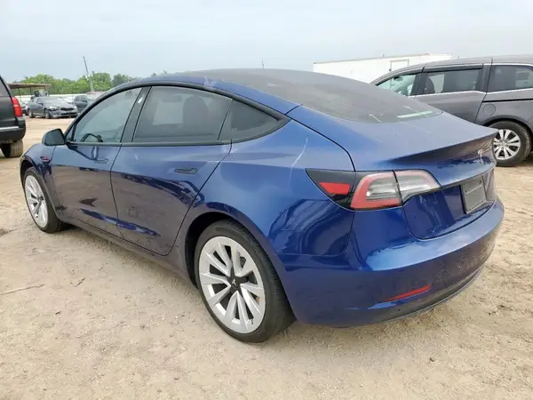 5YJ3E1EAXPF495342 2023 TESLA MODEL 3 - Image 2