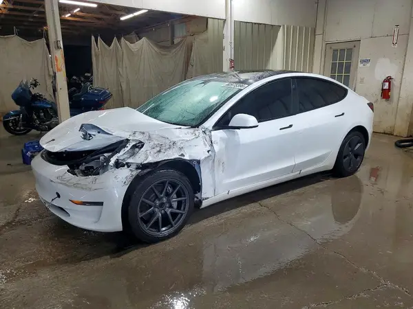 5YJ3E1EAXPF500006 2023 TESLA MODEL 3 - Image 1