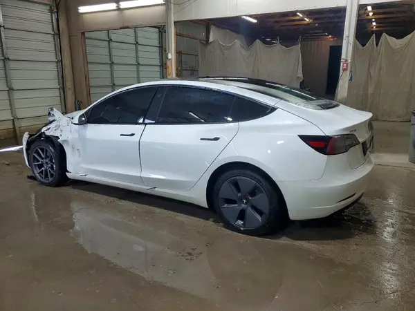 5YJ3E1EAXPF500006 2023 TESLA MODEL 3 - Image 2