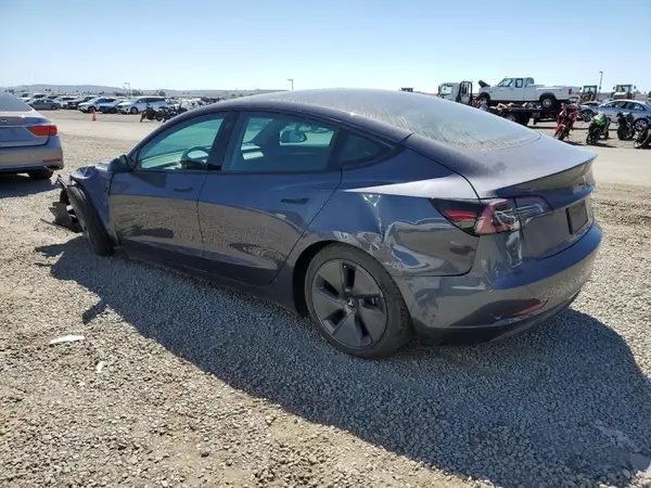 5YJ3E1EAXPF501219 2023 TESLA MODEL 3 - Image 2