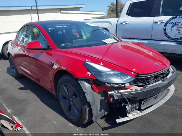 5YJ3E1EAXPF505691 2023 TESLA MODEL 3 - Image 1