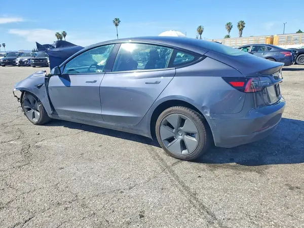 5YJ3E1EAXPF507019 2023 TESLA MODEL 3 - Image 2