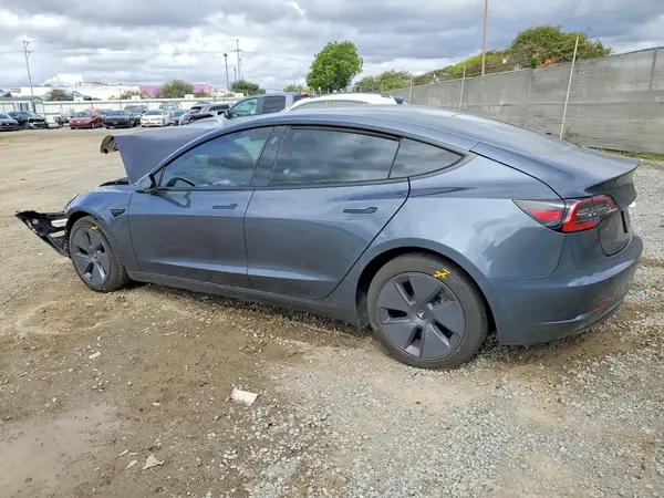 5YJ3E1EAXPF507943 2023 TESLA MODEL 3 - Image 2