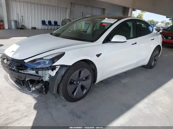 5YJ3E1EAXPF509000 2023 TESLA MODEL 3 - Image 2