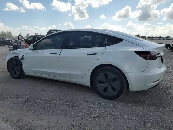5YJ3E1EAXPF513726 2023 TESLA MODEL 3 - Image 2