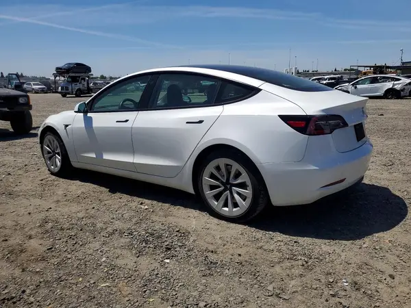 5YJ3E1EAXPF514777 2023 TESLA MODEL 3 - Image 2