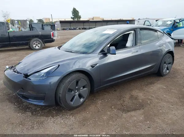 5YJ3E1EAXPF516609 2023 TESLA MODEL 3 - Image 2