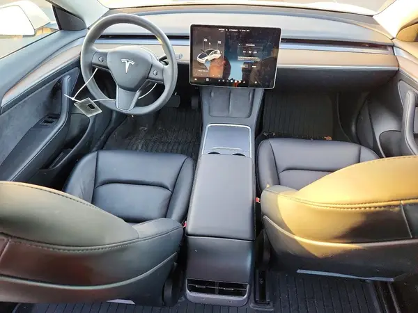 5YJ3E1EAXPF518425 2023 TESLA MODEL 3 - Image 8