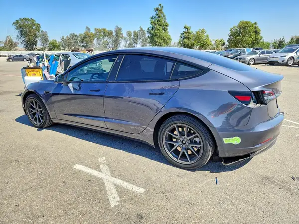 5YJ3E1EAXPF518716 2023 TESLA MODEL 3 - Image 2