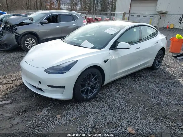 5YJ3E1EAXPF543227 2023 TESLA MODEL 3 - Image 2