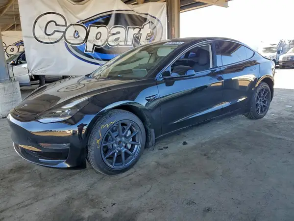 5YJ3E1EAXPF543714 2023 TESLA MODEL 3 - Image 1