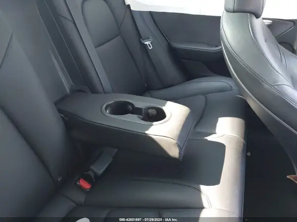 5YJ3E1EAXPF544572 2023 TESLA MODEL 3 - Image 8