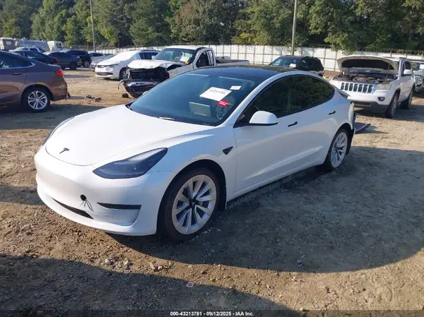 5YJ3E1EAXPF546841 2023 TESLA MODEL 3 - Image 2