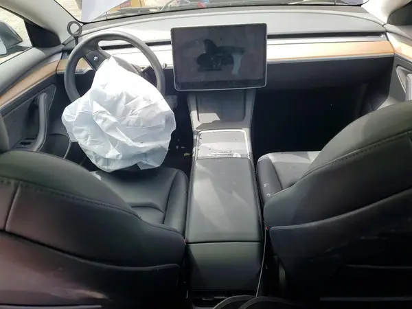 5YJ3E1EAXPF547990 2023 TESLA MODEL 3 - Image 8