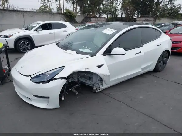 5YJ3E1EAXPF551800 2023 TESLA MODEL 3 - Image 2