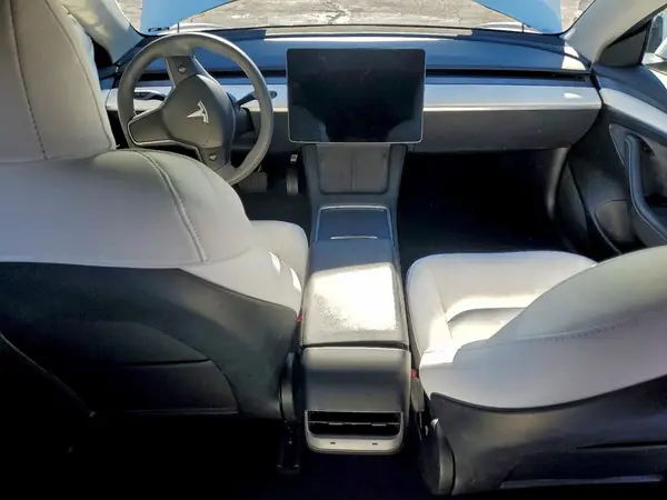 5YJ3E1EAXPF552218 2023 TESLA MODEL 3 - Image 8