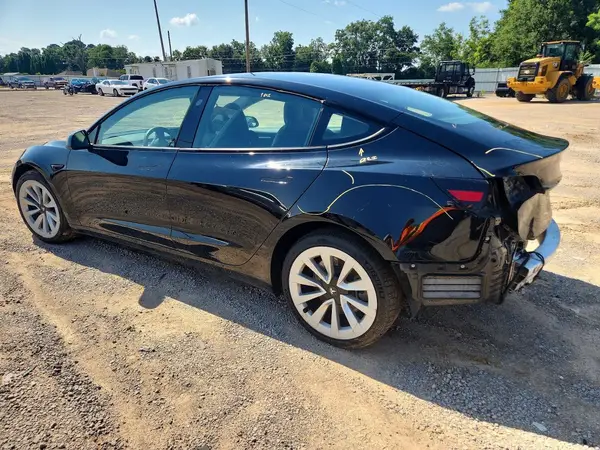 5YJ3E1EAXPF554700 2023 TESLA MODEL 3 - Image 2